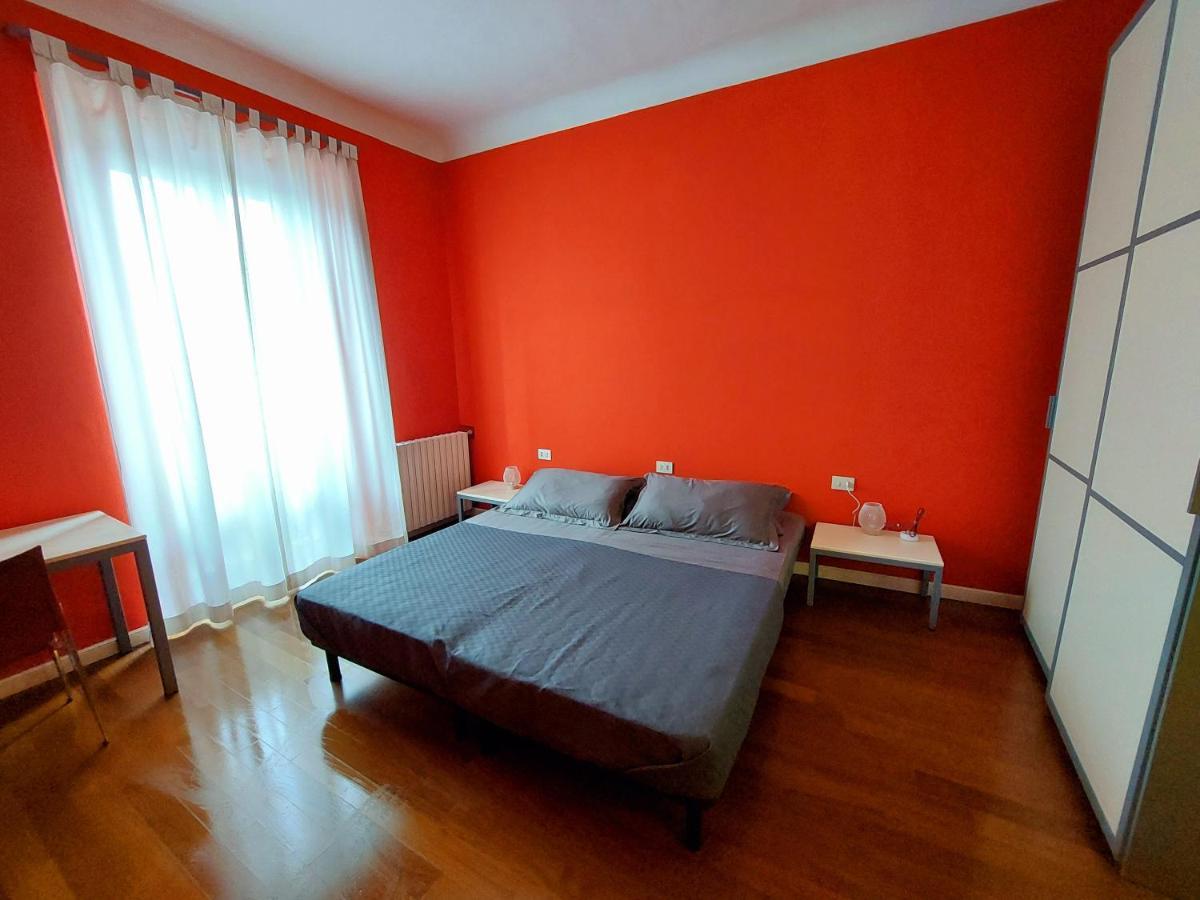 Garibaldi Station - L' Isola Che C'E Apartment - 12 Mins To Rho Fiera Milano Экстерьер фото